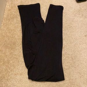 Pea in the Pod Over the Belly Maternity Leggings.